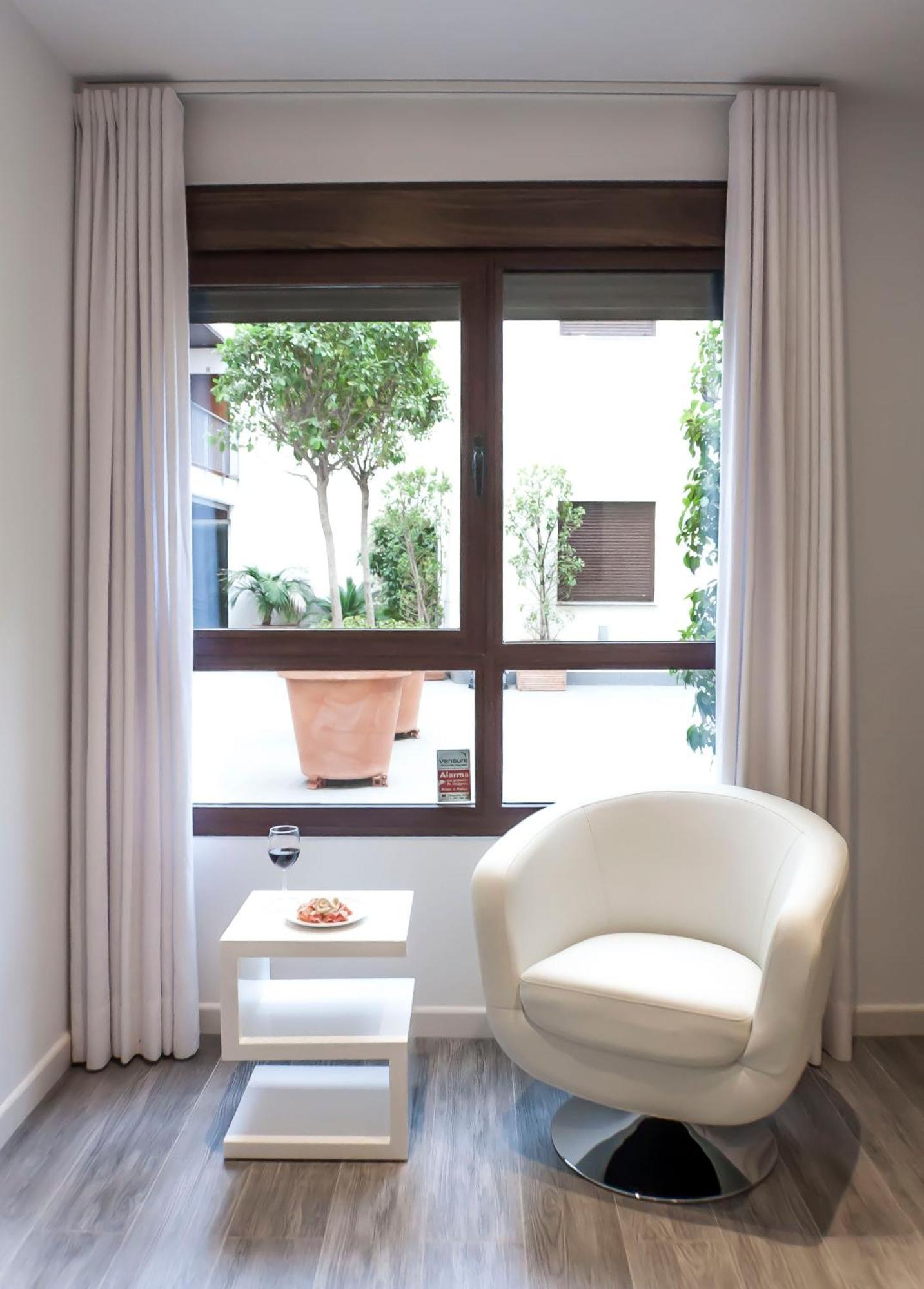 Goles Deluxe Suite By Valcambre Seville Exterior photo